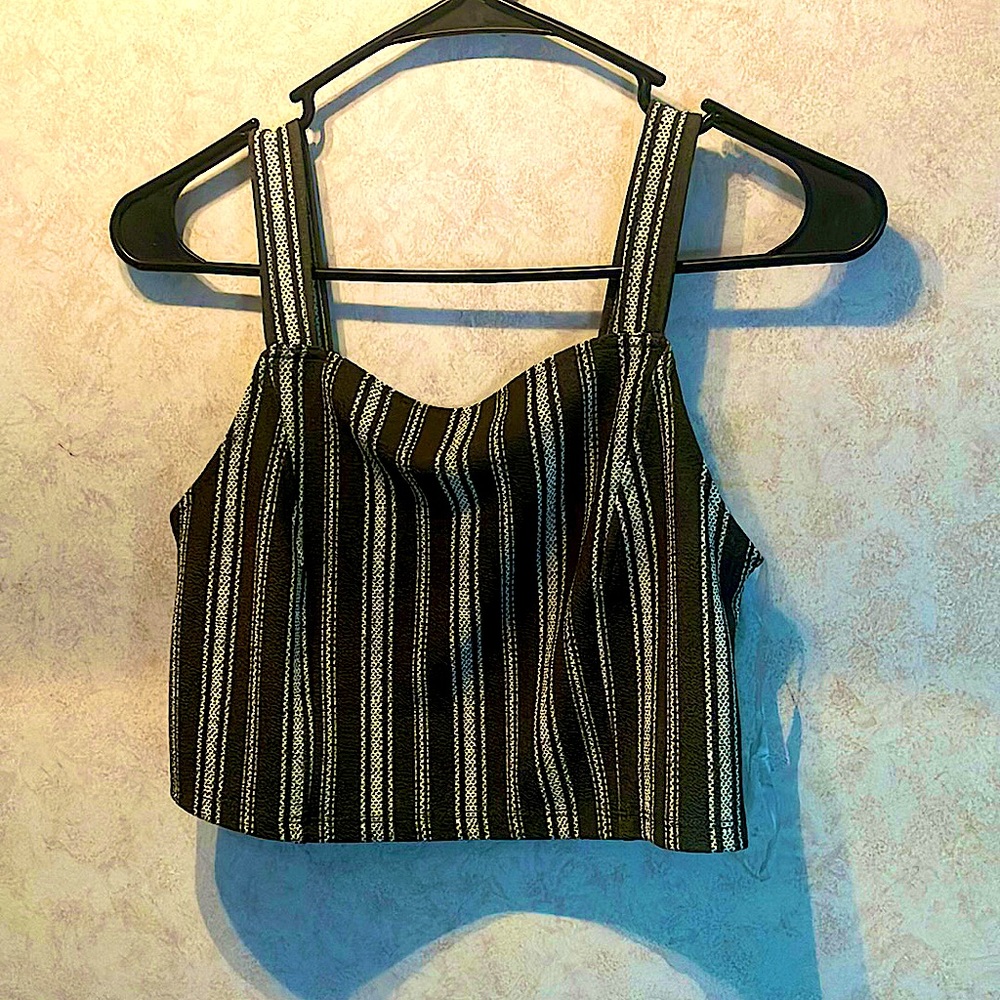 Dark green cropped tank top